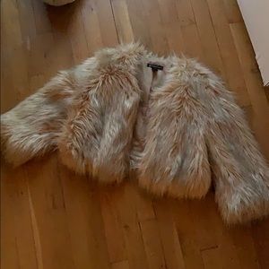 FAUX FUR Crop Jacket